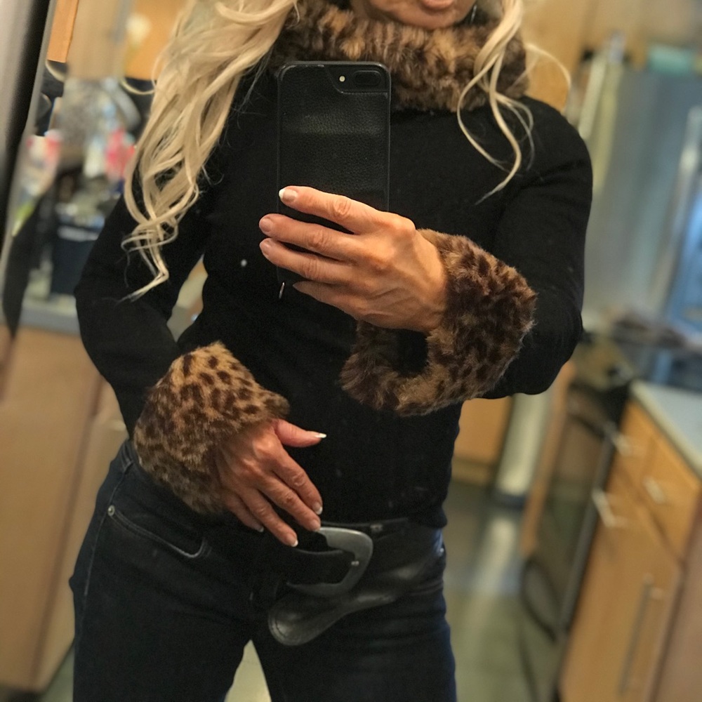 INC international concepts faux fur trimmed top